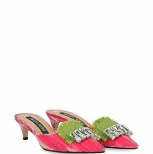 Meet your Posher, Helen